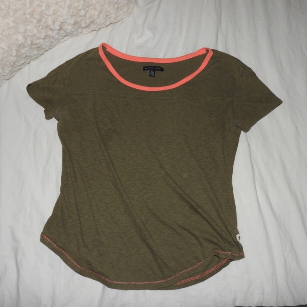 american eagle t shirt
